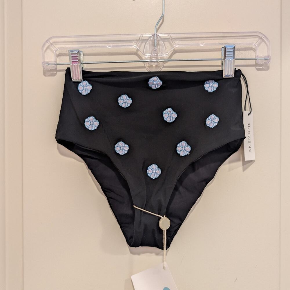 Anemone High Waisted Embroidered Cheeky Bottom - Black Floral XS